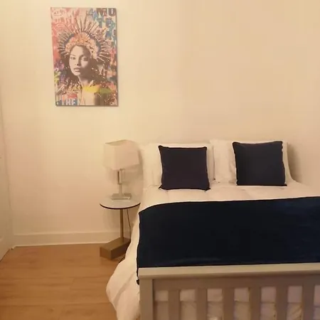 Lovely - Perfect Weekend In Apartment