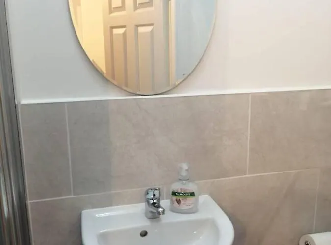 Lovely - Perfect Weekend In * 코크